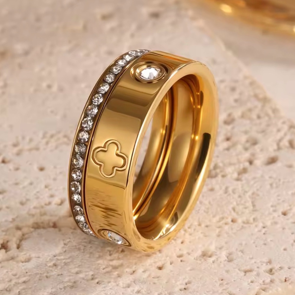 Luxury Gold Tone Pavé Band Ring with Crystal Accents Statement Ring Size 8